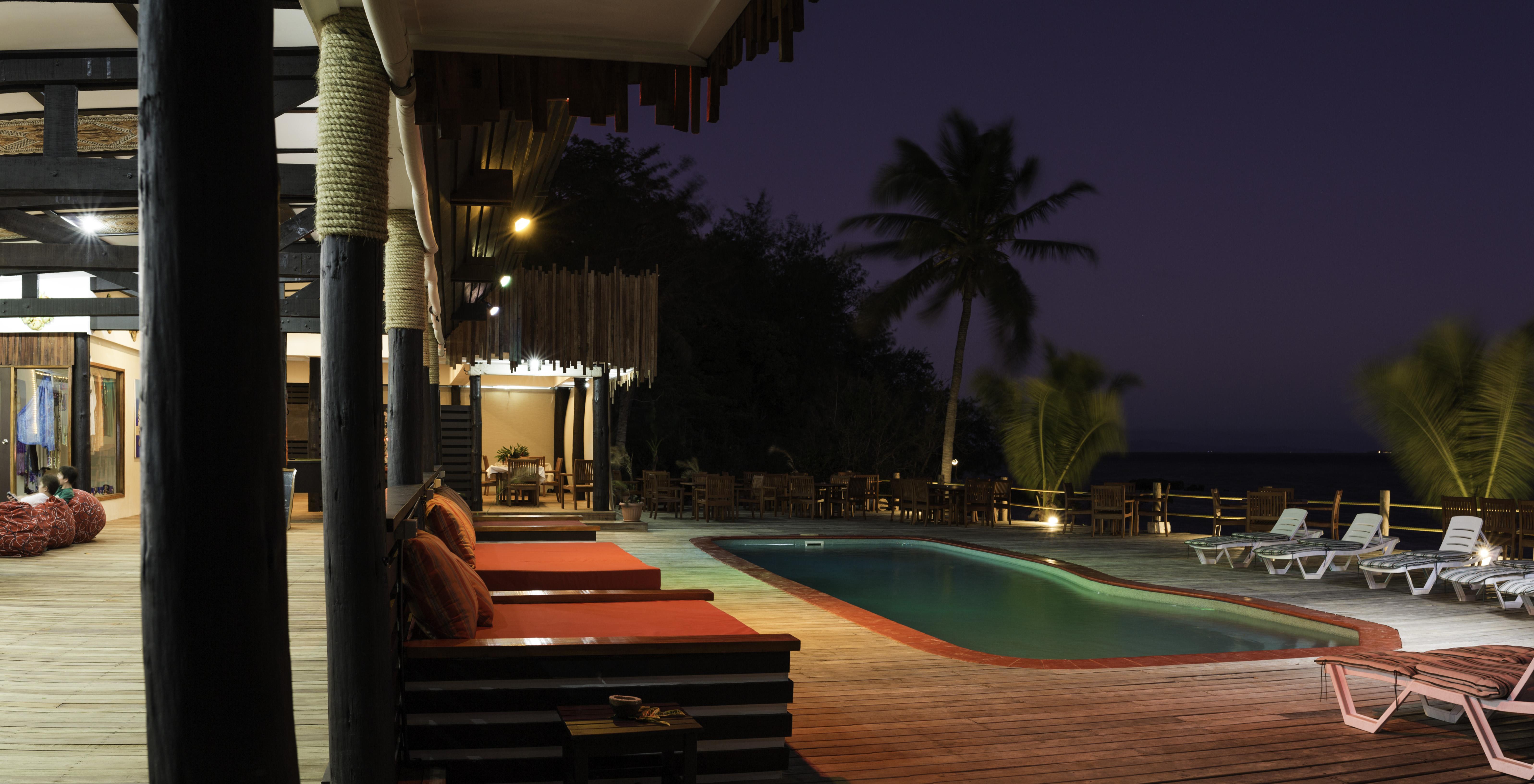 Funky Fish Beach & Surf Resort Solevu Exterior foto